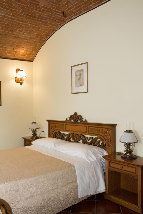 Casa Del Grande Vecchio Bed & Breakfast Airasca Exterior photo