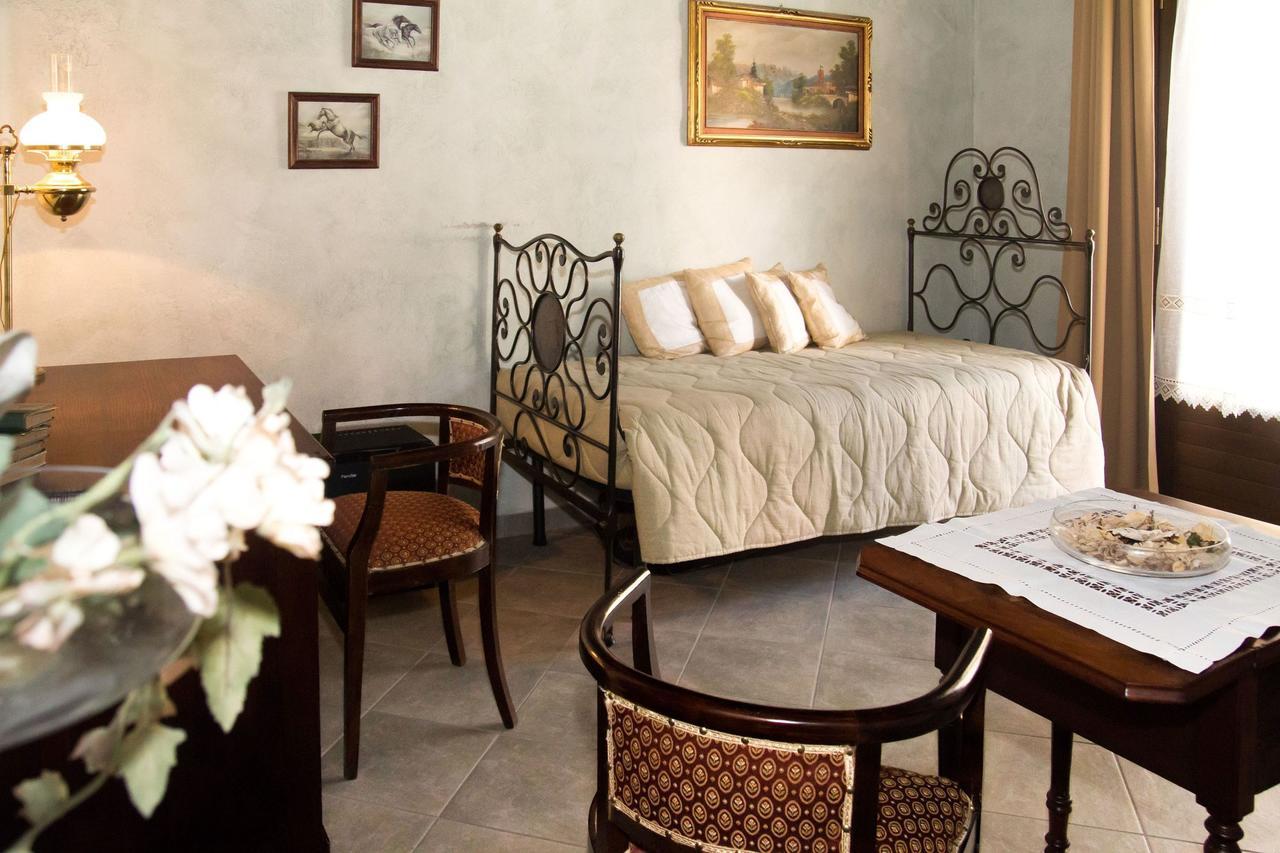 Casa Del Grande Vecchio Bed & Breakfast Airasca Exterior photo