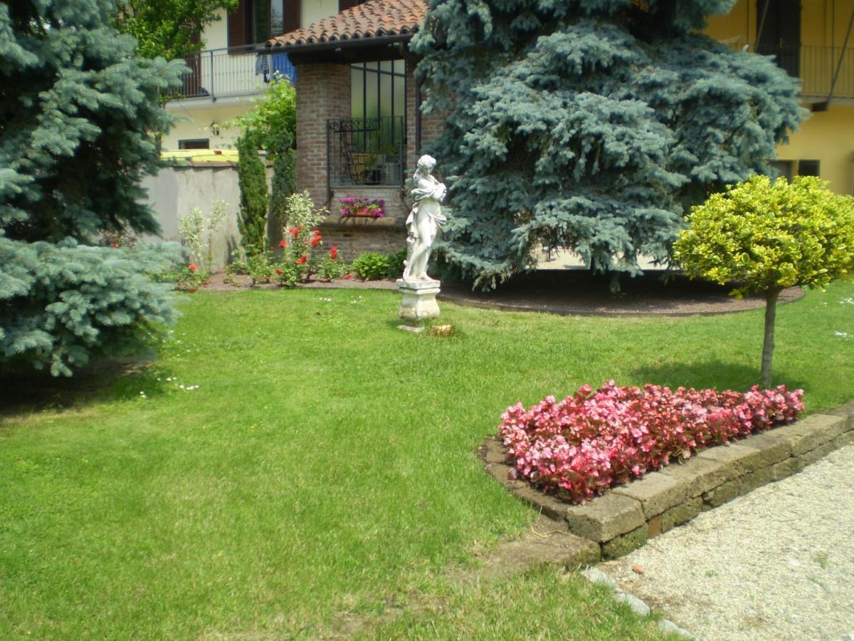 Casa Del Grande Vecchio Bed & Breakfast Airasca Exterior photo